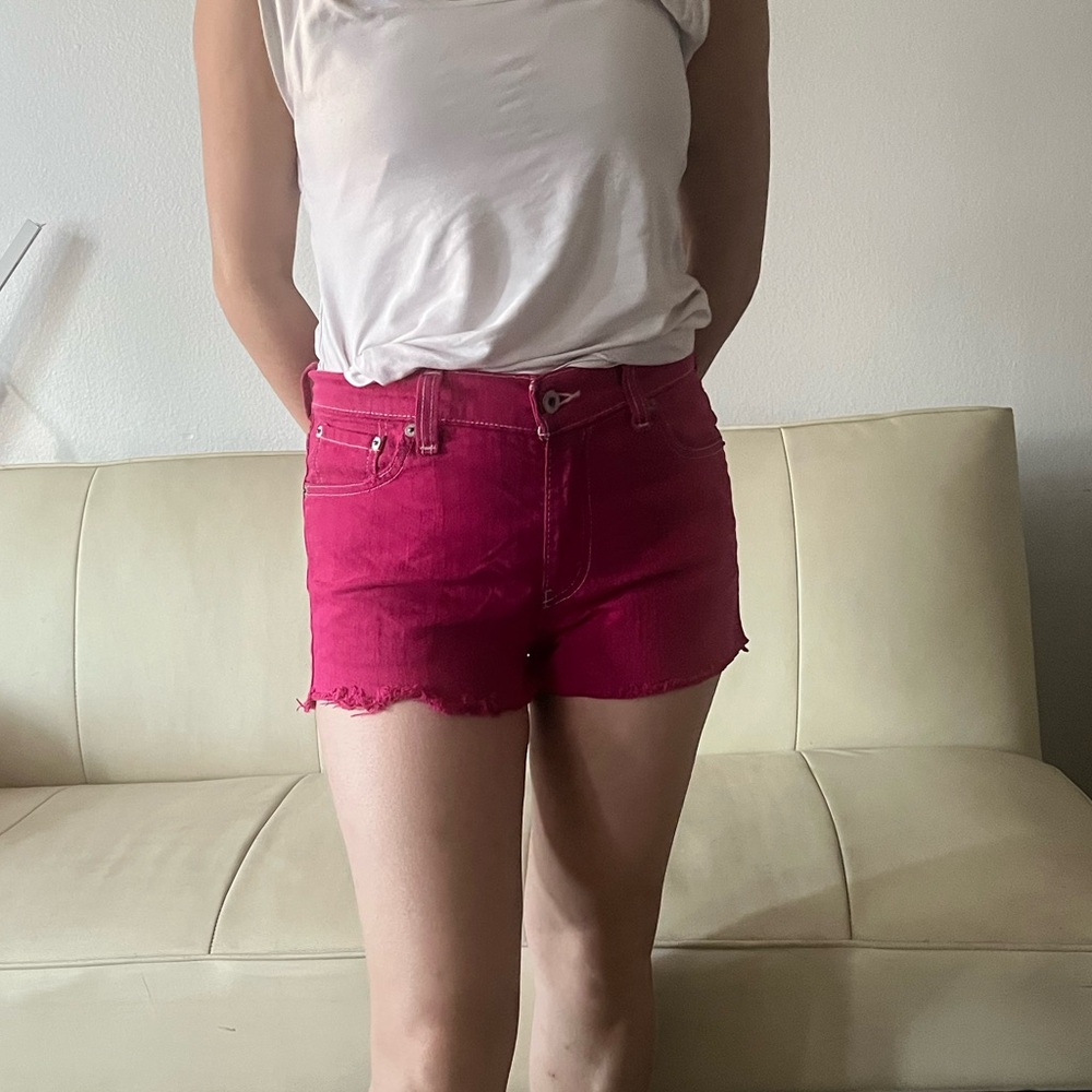 $7 cleaning out LEVIS VINTAGE SHORTS, Pink FITS SIZE S